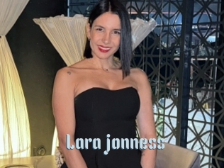 Lara_jonness